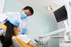 Pencabutan Gigi Bungsu 1 kali di Host Dental Clinic