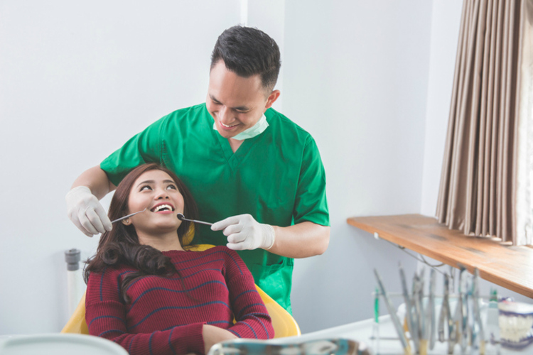 Pencabutan Gigi 1 kali di Host Dental Clinic