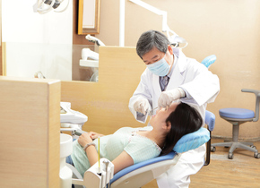 OXY Scalling + Free Dental Check dengan Intraoral Camera di Pixel Dental