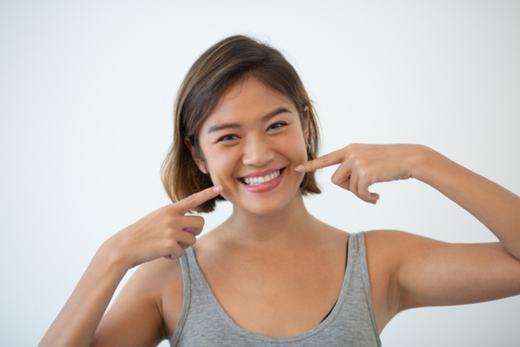 Bleaching / Pemutihan Gigi 1x di Klinik Gigi Dewi