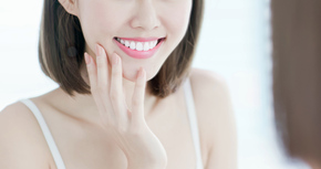 Bleaching (Pemutihan Gigi) dengan Sinar + Konsultasi 1x di FD Care