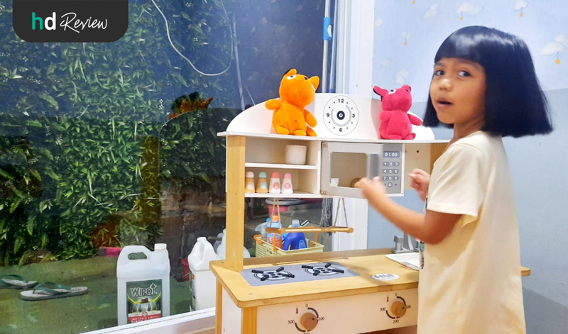 Anak bermain di Beam Dental Clinic