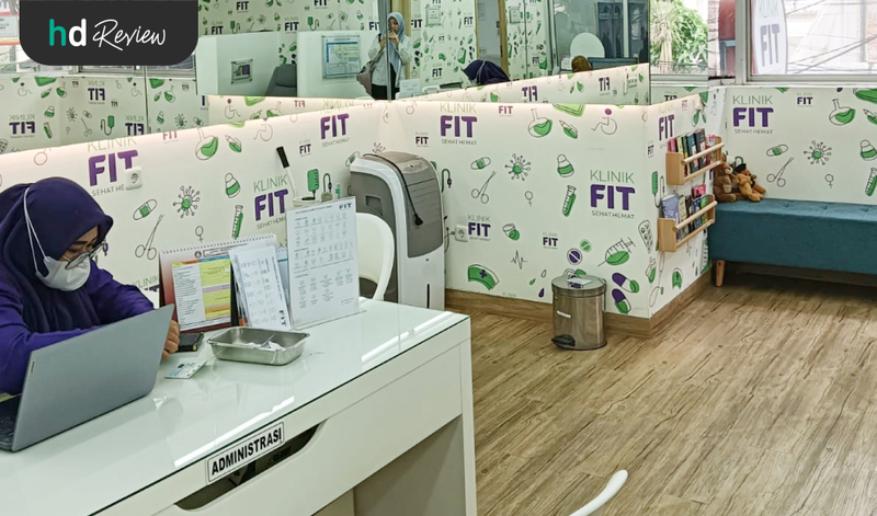 Resepsionis di Klinik FIT Resepsionis di Klinik FIT