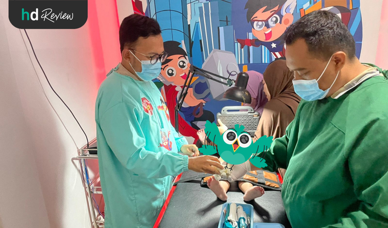 Proses sunat anak dengan metode circum pen super reguler di Rumah Sunat dr. Mahdian Proses sunat anak dengan metode circum pen super reguler di Rumah Sunat dr. Mahdian
